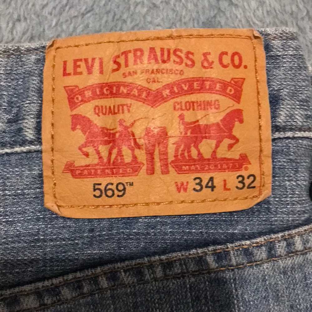 NWOT-Levi’s 569 Jeans